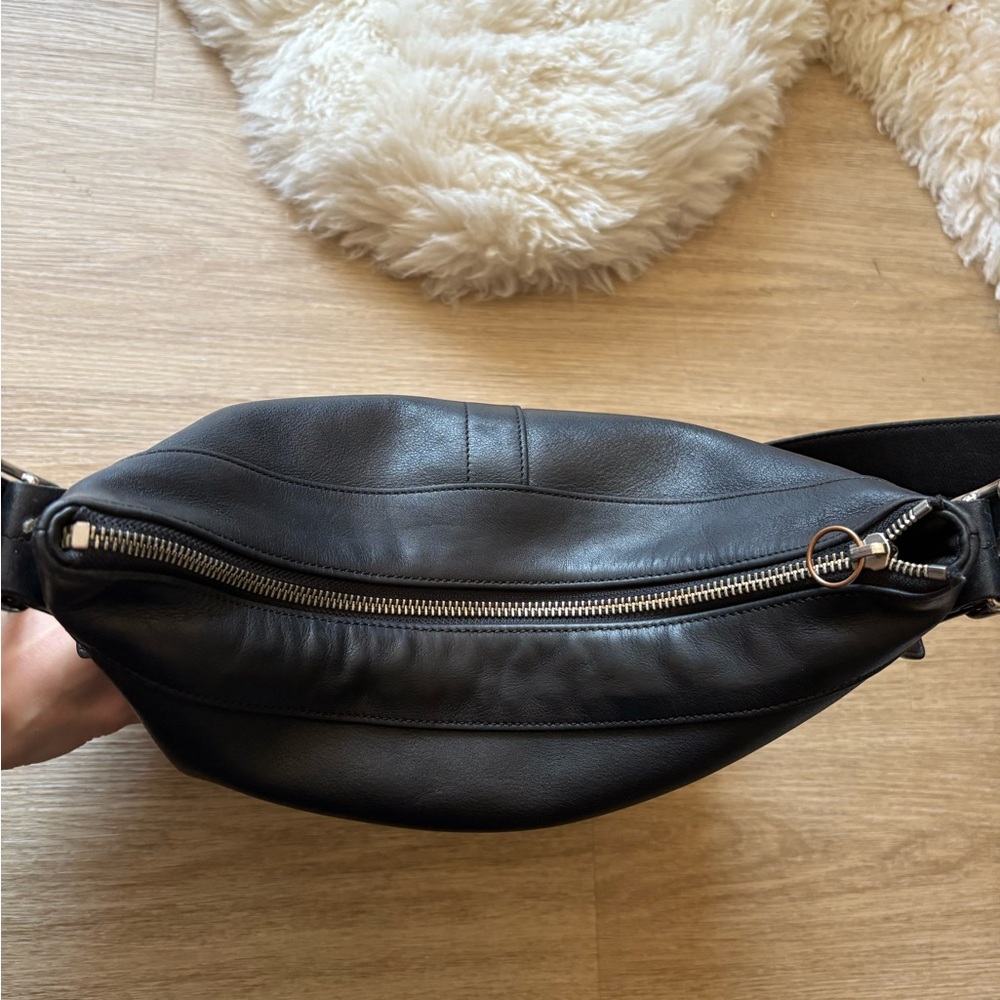 Vintage Coach Legacy Black Slim Duffle Bag | 9188 | Adjustable Strap | GUC - Picture 9 of 13
